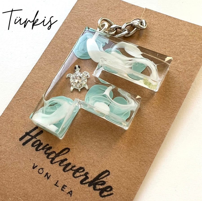 Luxurious Keychain For Your Loved Ones